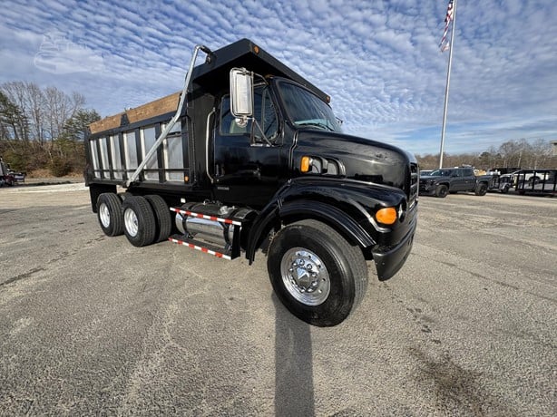 Big Jays Earthworks hauling truck for material delivery in Roanoke VA